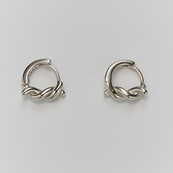 mini knot earring