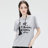 SUサマーチリンTシャツ/SU SUMMER CHILLIN TEE (CHARCOAL)