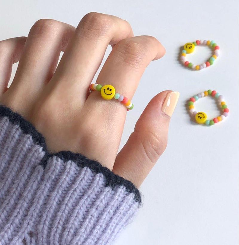 ハンドメイドスマイルビーズリングセット(2リング)/Handmade Smile Beads Rings Set (2 rings)