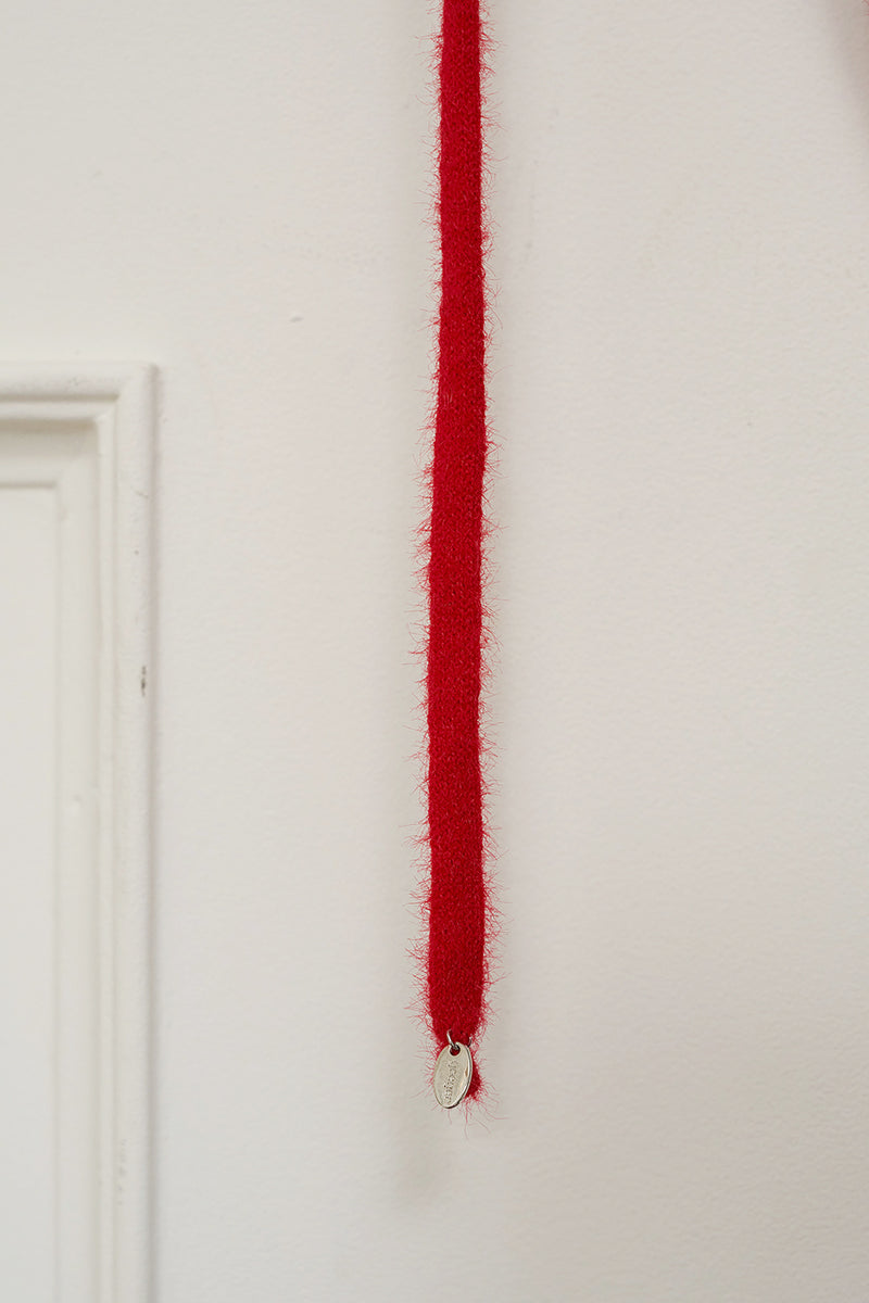 string knit scarf - red