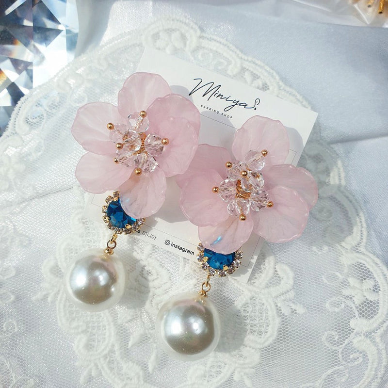 サクラスワロフスキーフラワーパールイヤリング / Sakura Swarovski Flower Pearl Earring