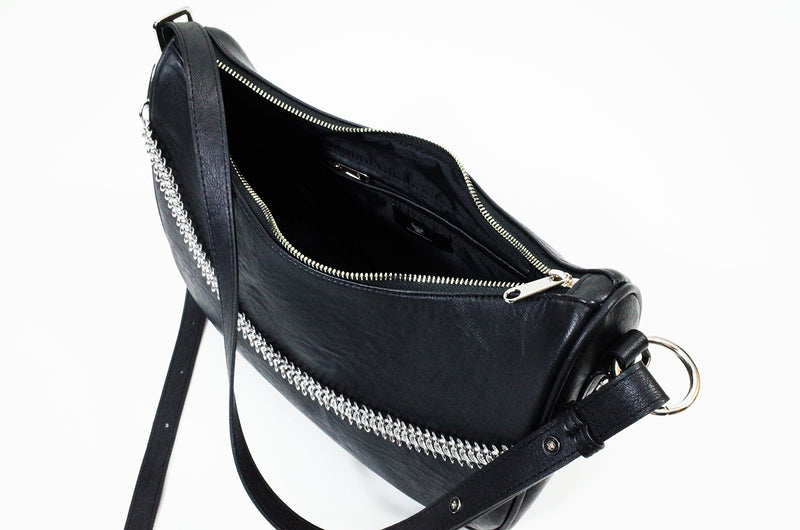 888チェーンレザーバッグ / 888 Chained Leather Bag