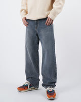 グレイッシュブルーデニムジーンズ/grayish blue denim jeans