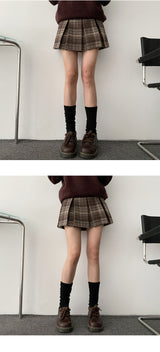 Slit pleats woolen checkered mini skirt