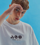 AQO ブロックロゴ Tシャツ ホワイト / AQO BLOCK LOGO T-SHIRTS WHITE (4432802807926)