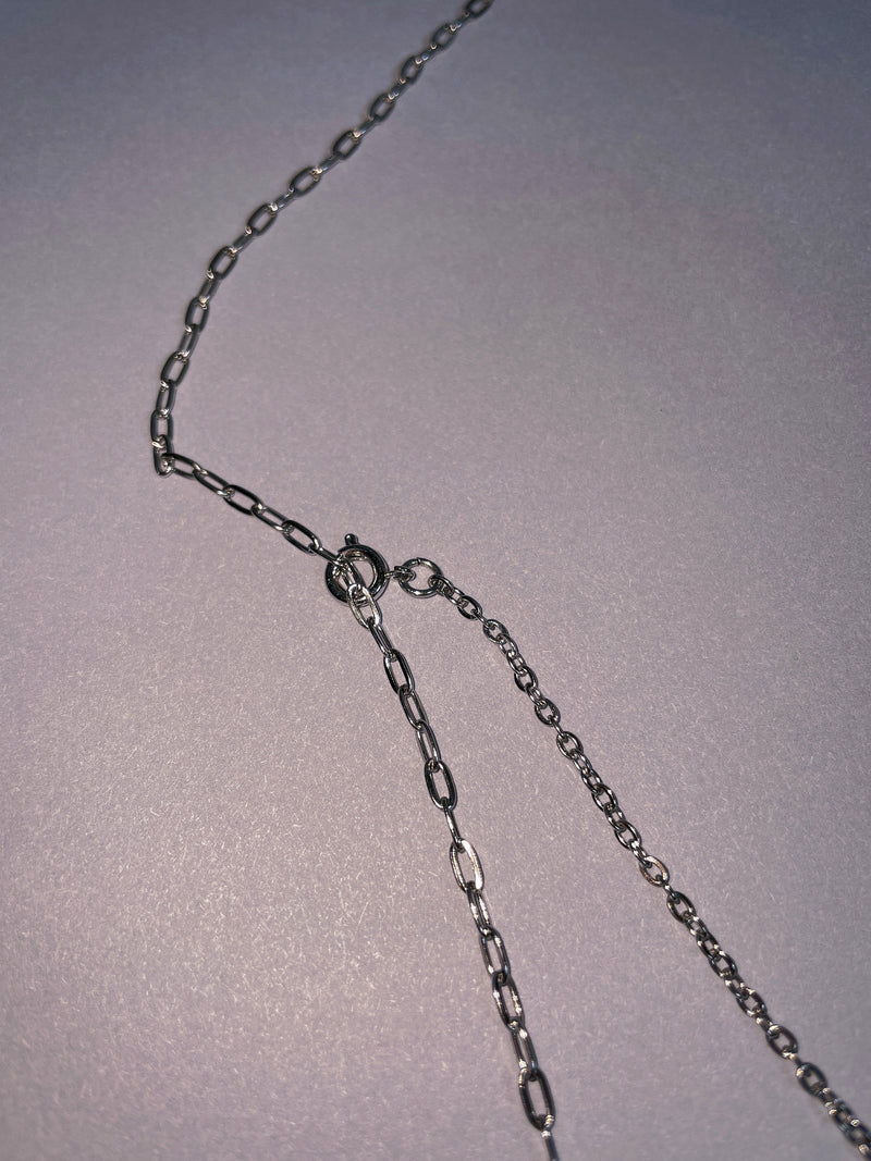 ブラックバタフライチェーンドロップネックレス/Black Butterfly Chain Drop Necklace